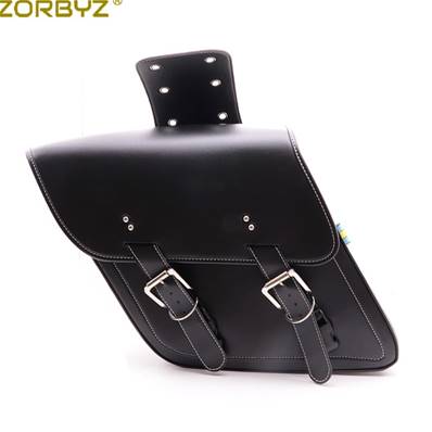 Sacoche latérale noires forme biais 2 fermetures boucles metal