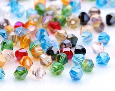 Perles assorties 6mm à facettes 45pcs ref z201 FINI -30%